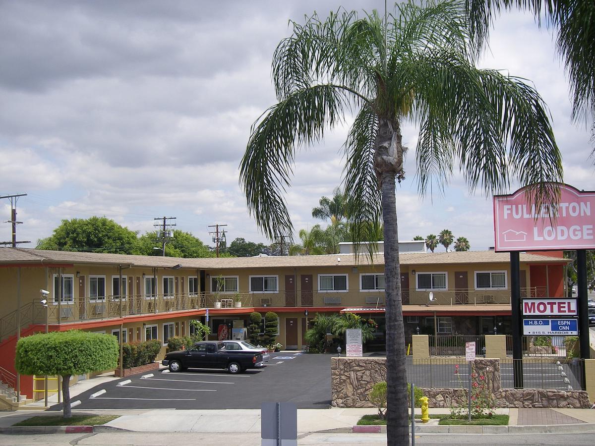 Fullerton Lodge Exterior photo